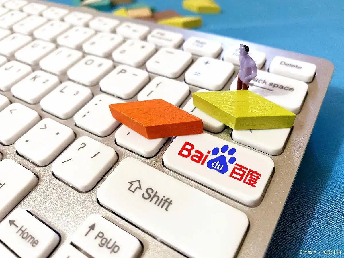 电诈窝点墙上有血手印